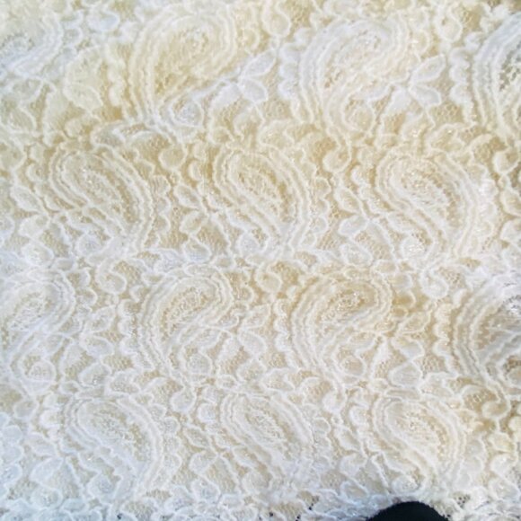 White Lace Sleeveless Top with Scallop Collar Black Ribbon Belt size Medium - Picture 5 of 12